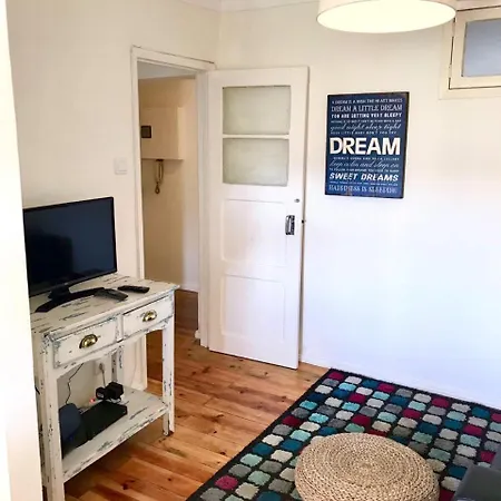 Principe Real Cecilio Apartment Lissabon