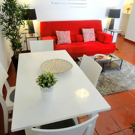 Principe Real Cecilio Apartment
